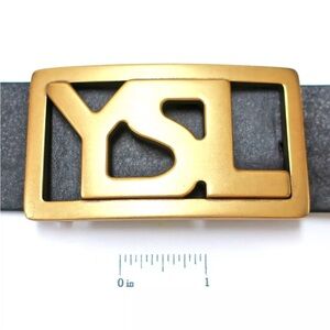 Yves Saint Laurent Leather Belt 90.34